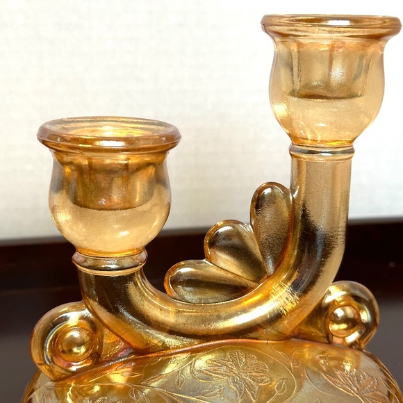 1950s Jeannette Glass Company Floragold candlesticks - Picture 6 of 7